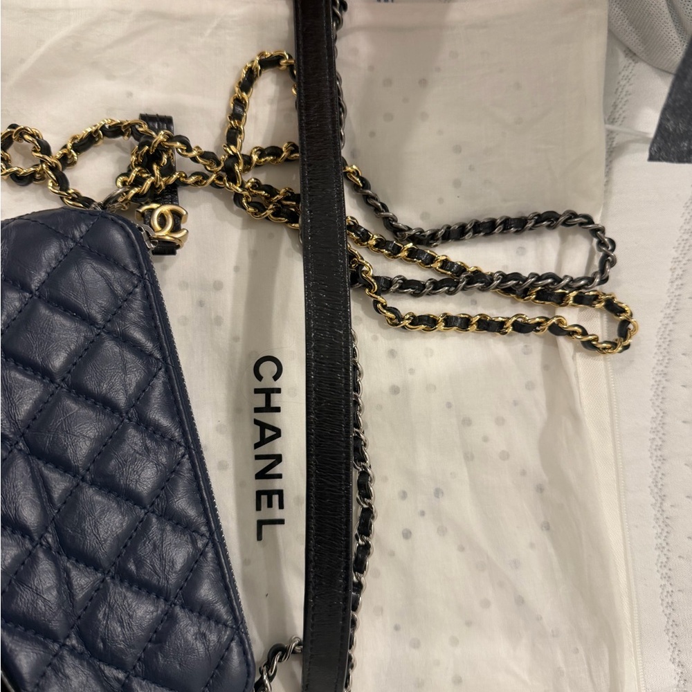 Chanel Gabrielle Clutch with Chain Navy/Black - Picture 5 of 10